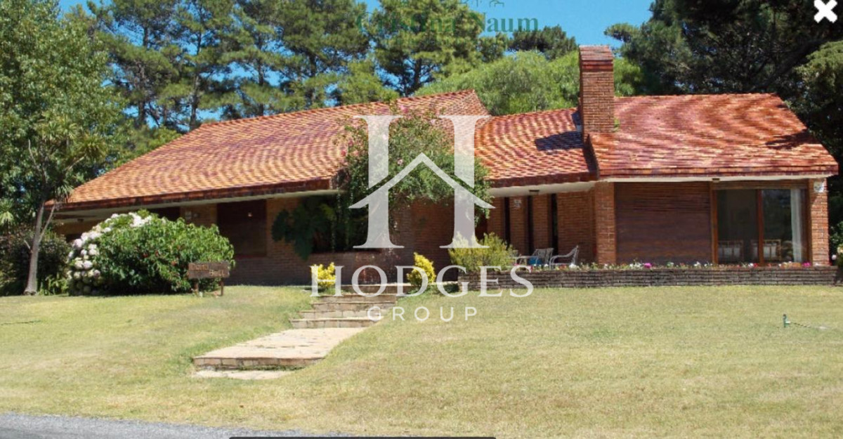 Casa ID.71 - Venta de casa de 3 dormitorios en Punta del Este 