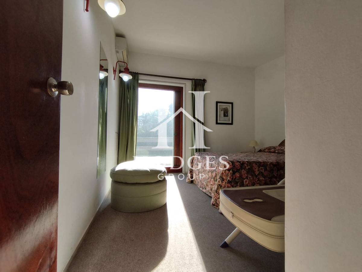 Casa ID.78 - Venta y alquiler de casa en playa mansa Punta del Esate de 4 dormitorios 
