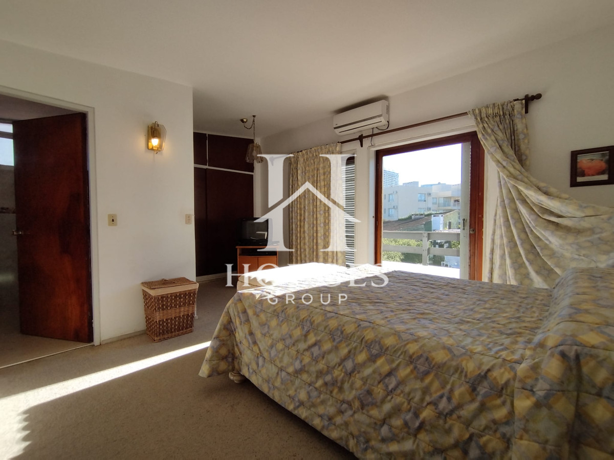 Casa ID.78 - Venta y alquiler de casa en playa mansa Punta del Esate de 4 dormitorios 