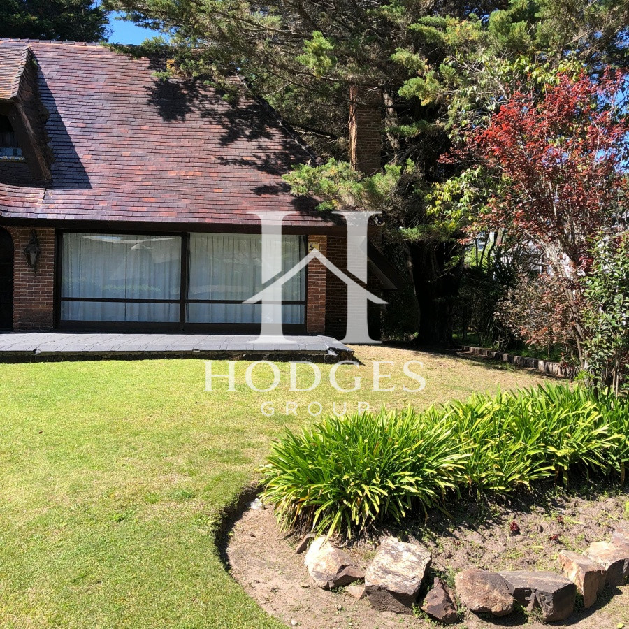 Casa ID.75 - Casa en venta de 4 dormitorios en Punta del Este