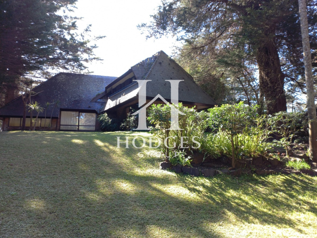 Casa ID.75 - Casa en venta de 4 dormitorios en Punta del Este
