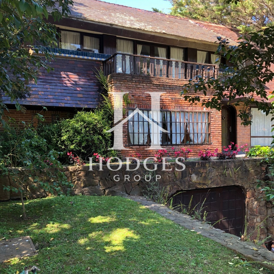 Casa ID.75 - Casa en venta de 4 dormitorios en Punta del Este