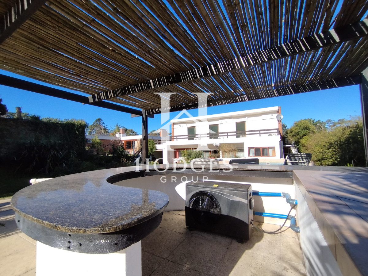 Casa ID.78 - Venta y alquiler de casa en playa mansa Punta del Esate de 4 dormitorios 