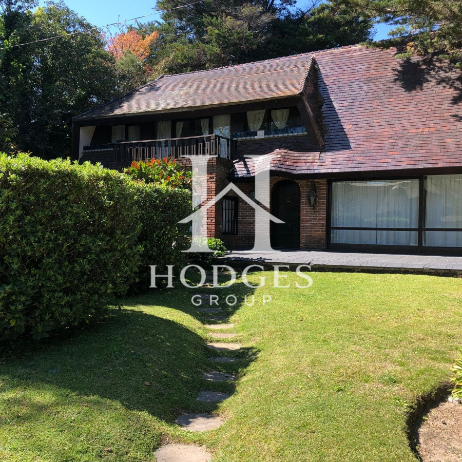Casa ID.75 - Casa en venta de 4 dormitorios en Punta del Este
