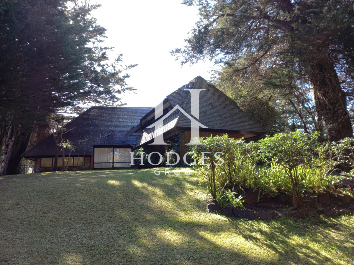 Casa ID.75 - Casa en venta de 4 dormitorios en Punta del Este