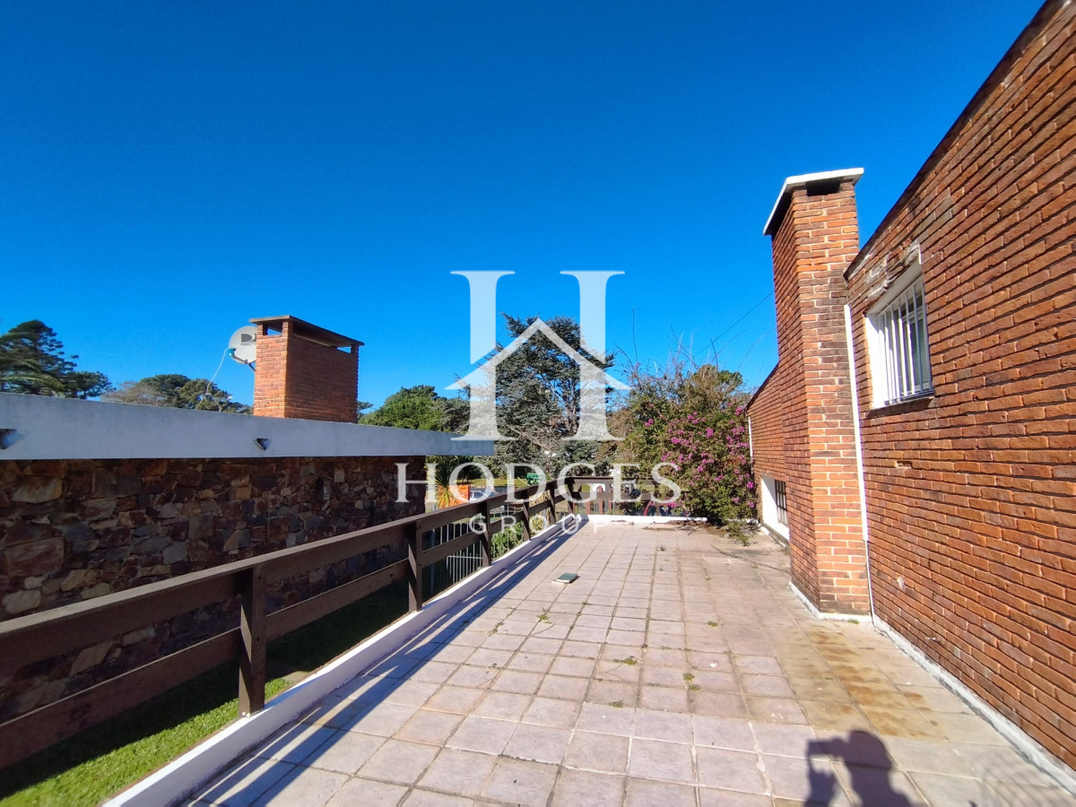 Casa ID.78 - Venta y alquiler de casa en playa mansa Punta del Esate de 4 dormitorios 