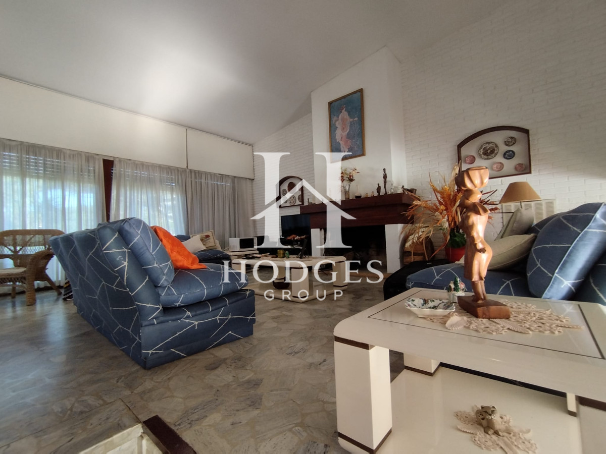Casa ID.78 - Venta y alquiler de casa en playa mansa Punta del Esate de 4 dormitorios 