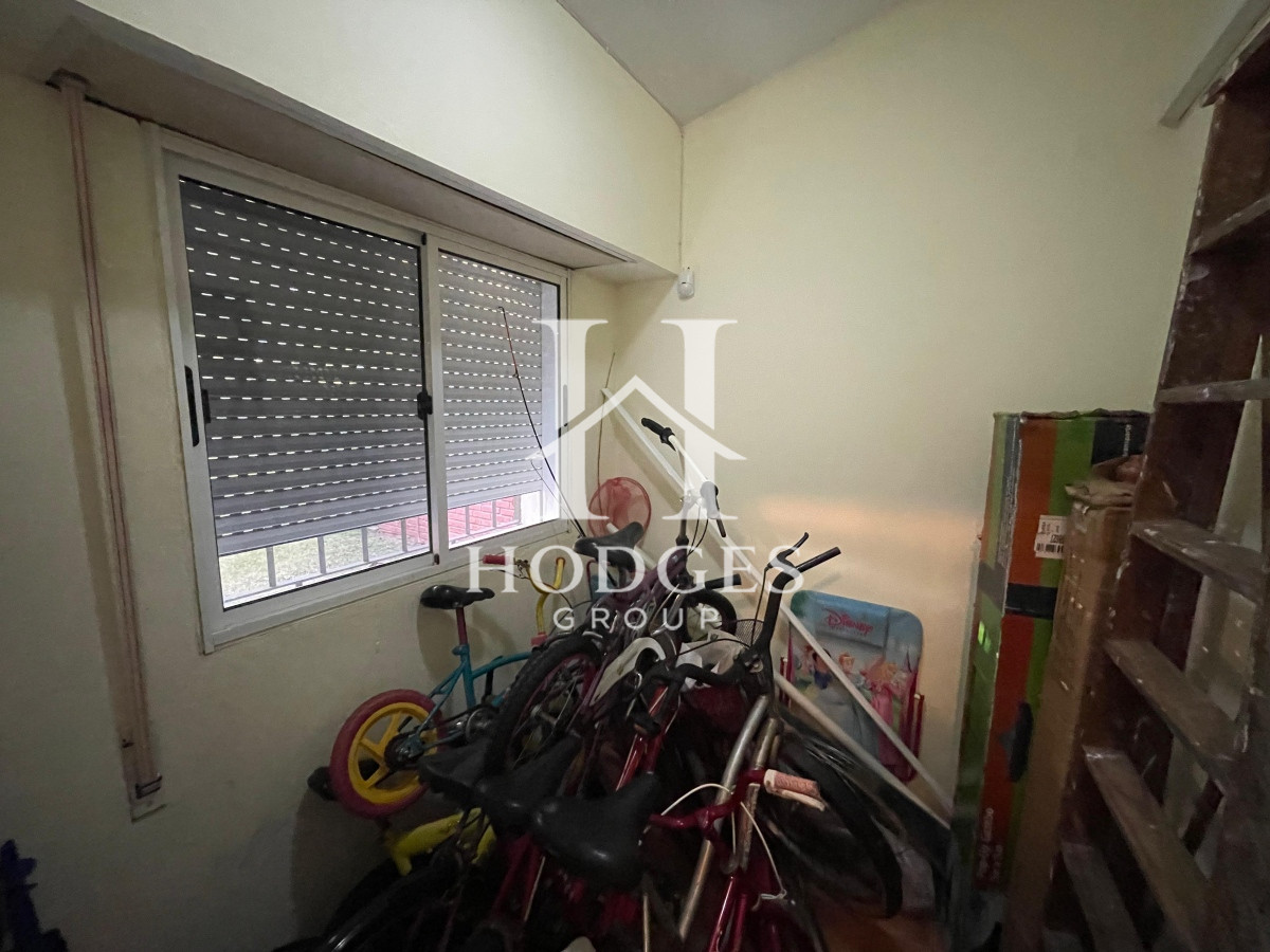 Casa ID.77 -  Casa en alquiler y venta, 4 dormitorios  en Punta del Este, playa mansa