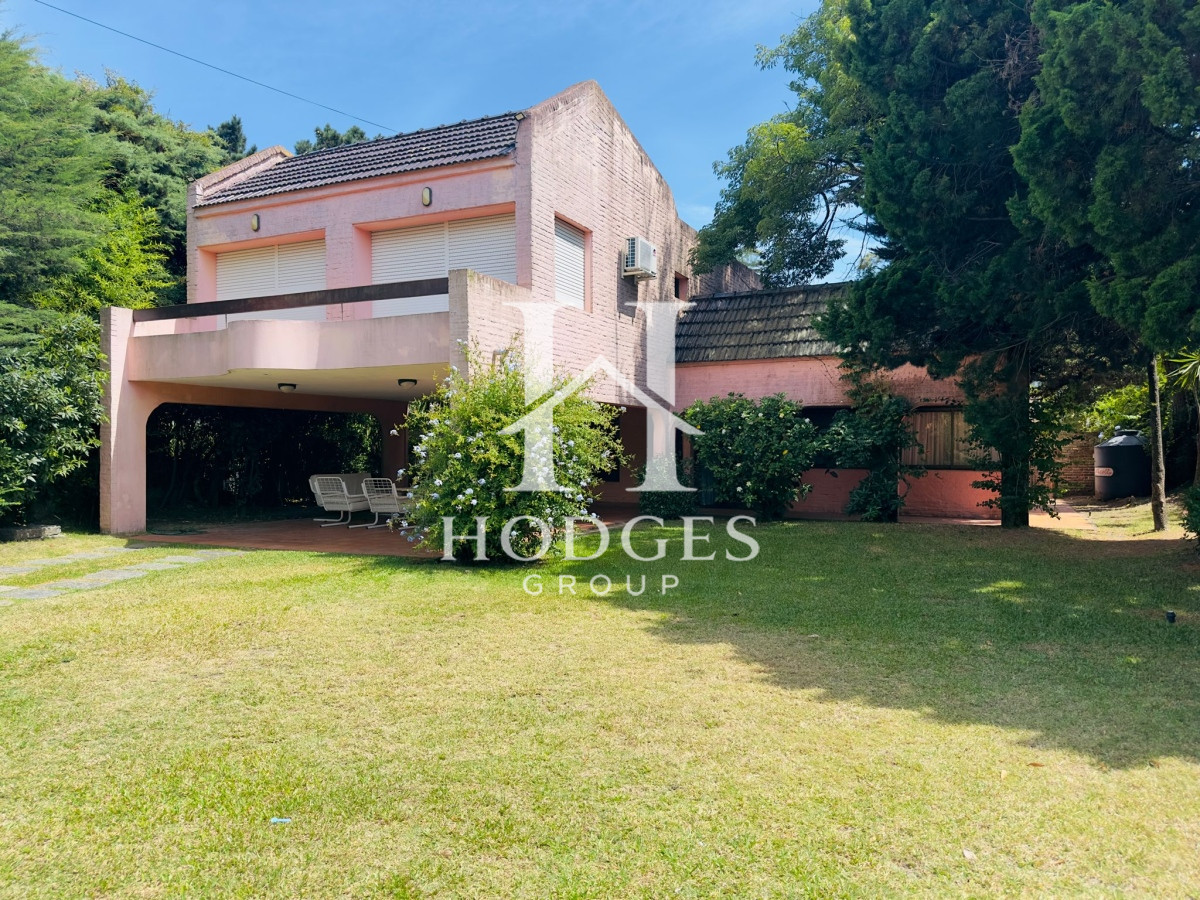 Casa ID.76 - Casa en Venta y alquiler,  50 metros de la playa.