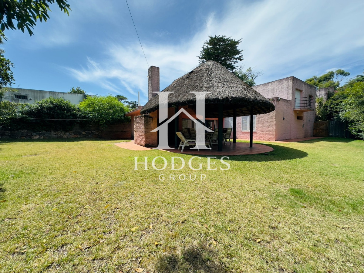Casa ID.76 - Casa en Venta y alquiler,  50 metros de la playa.