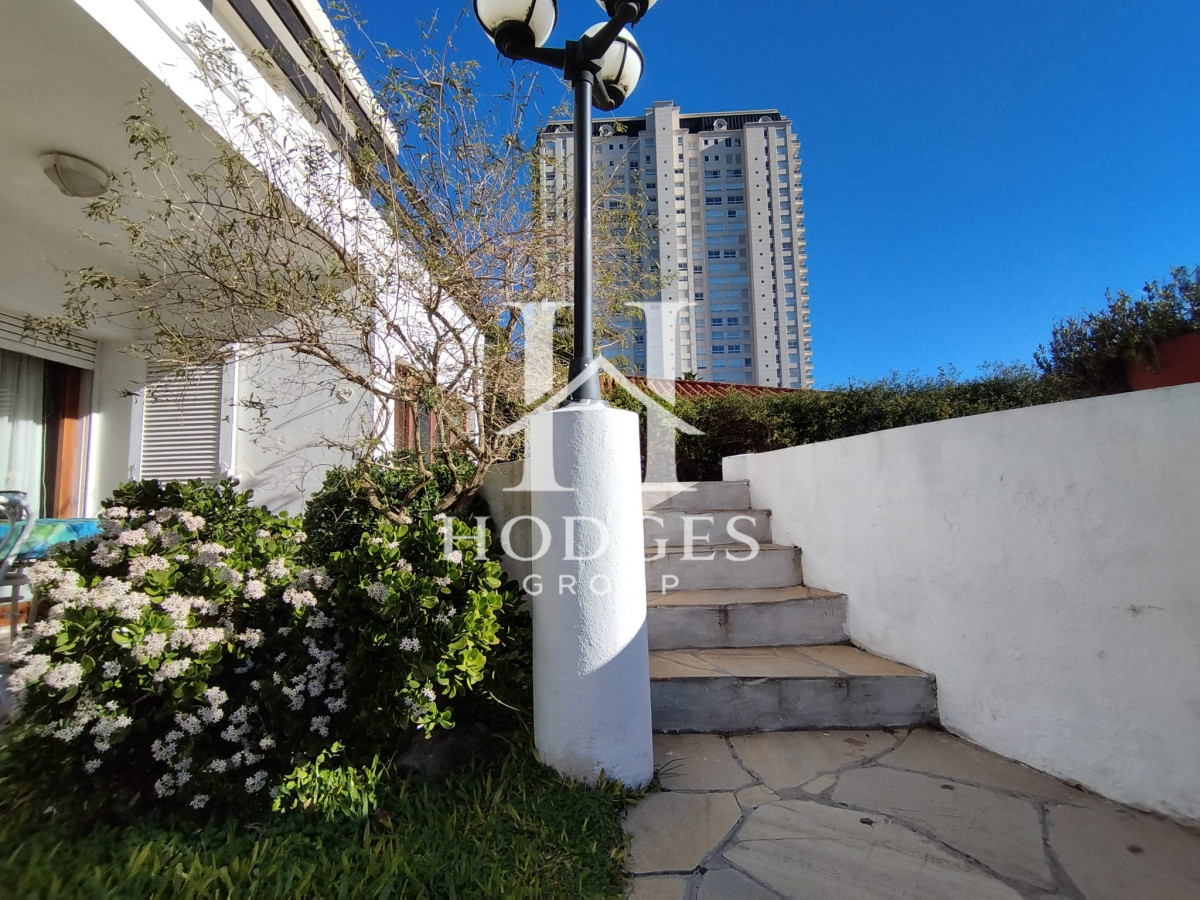 Casa ID.78 - Venta y alquiler de casa en playa mansa Punta del Esate de 4 dormitorios 