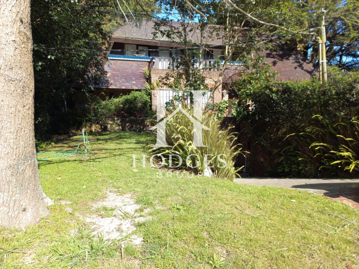Casa ID.75 - Casa en venta de 4 dormitorios en Punta del Este