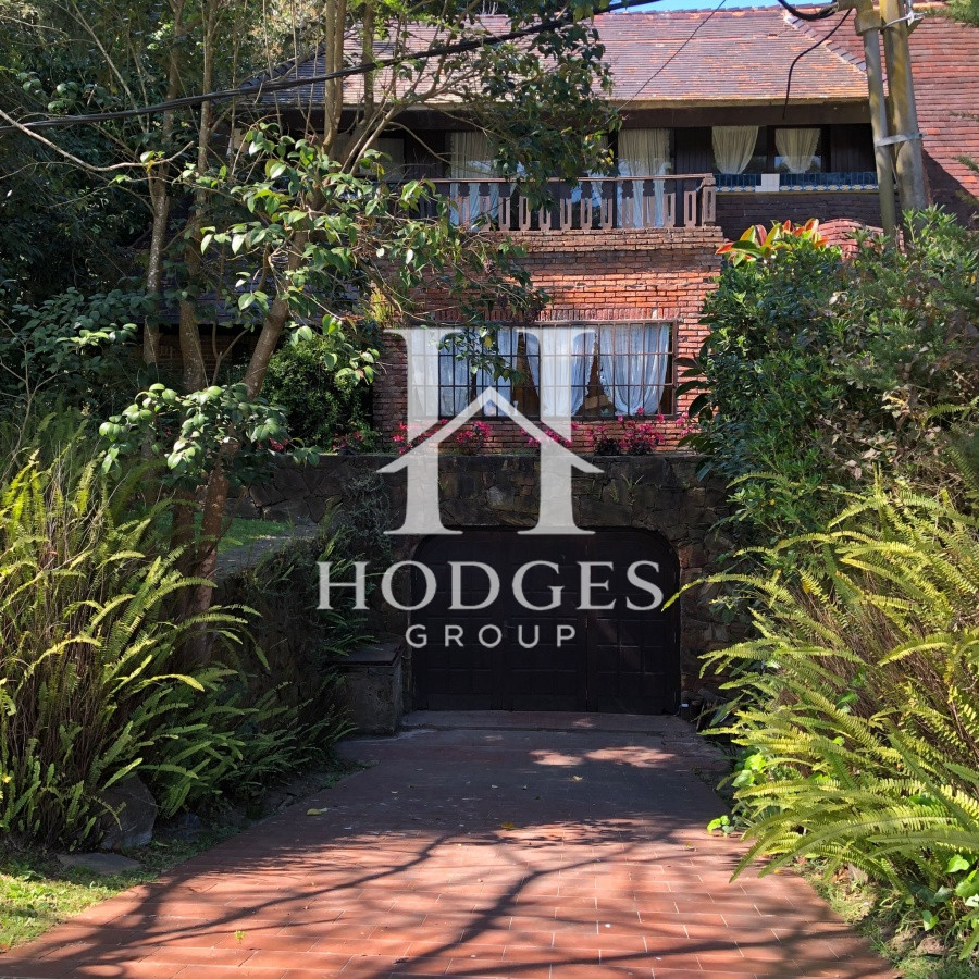 Casa ID.75 - Casa en venta de 4 dormitorios en Punta del Este