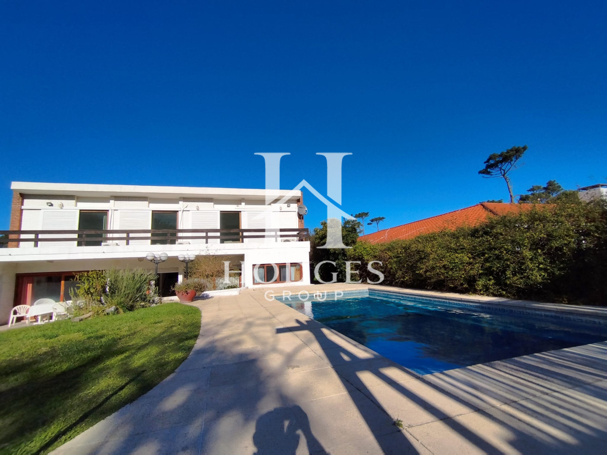 Casa ID.78 - Venta y alquiler de casa en playa mansa Punta del Esate de 4 dormitorios 