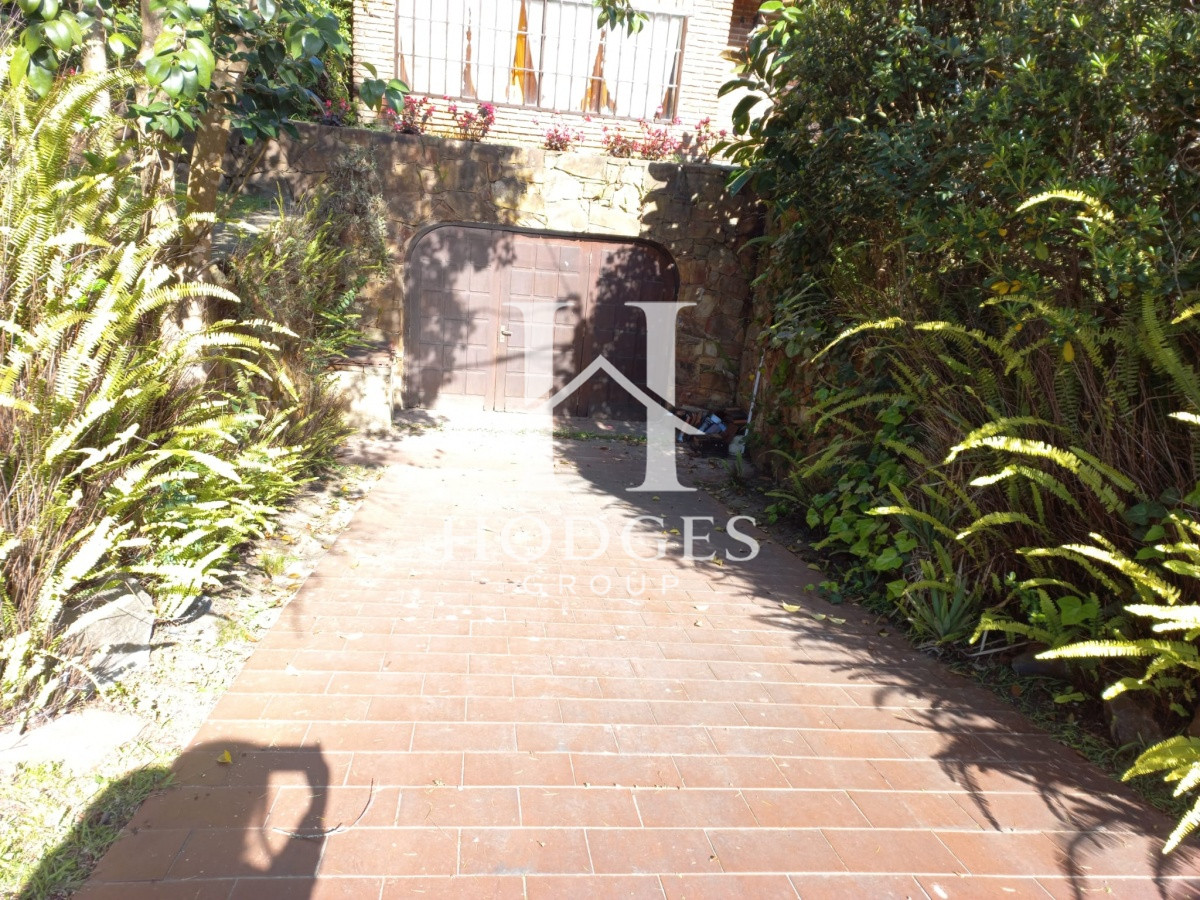 Casa ID.75 - Casa en venta de 4 dormitorios en Punta del Este