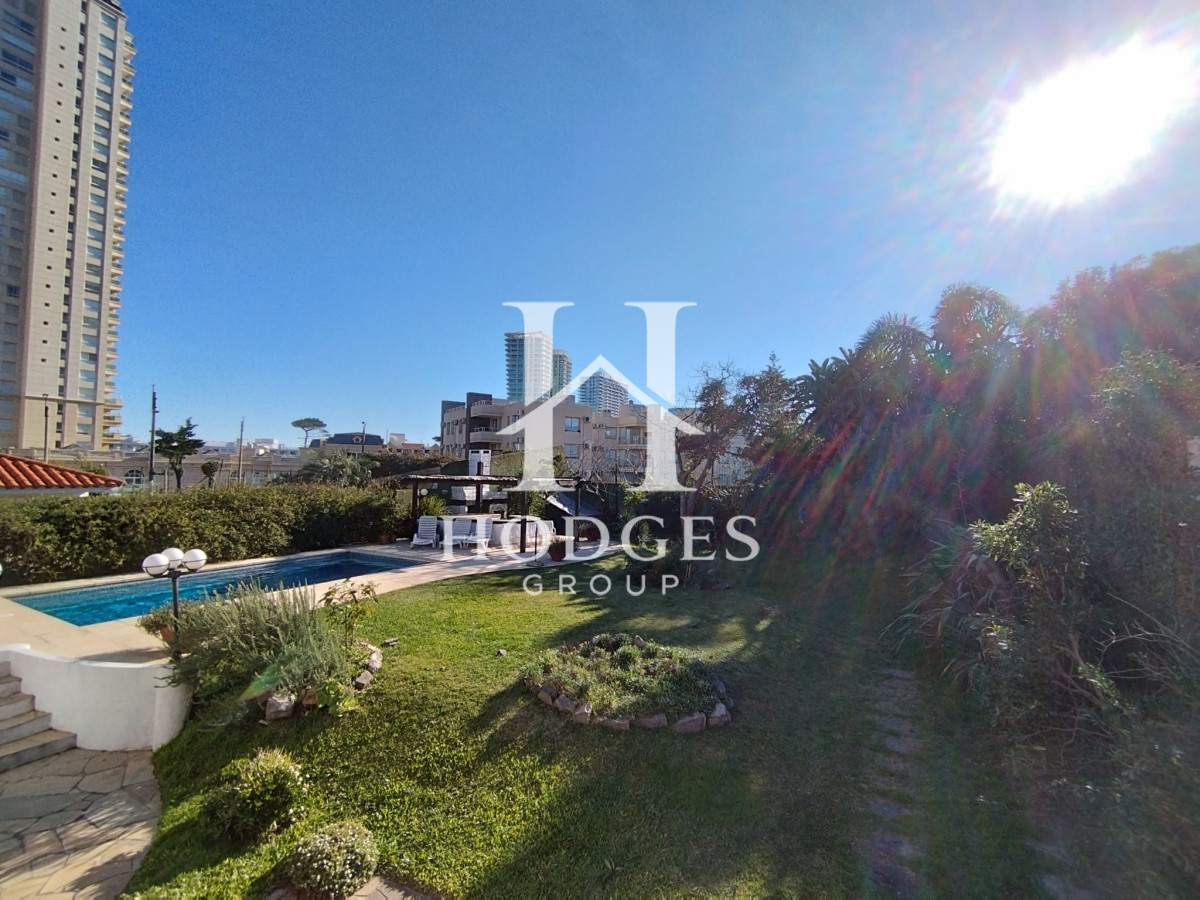 Casa ID.78 - Venta y alquiler de casa en playa mansa Punta del Esate de 4 dormitorios 