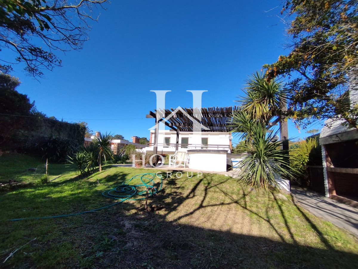 Casa ID.78 - Venta y alquiler de casa en playa mansa Punta del Esate de 4 dormitorios 