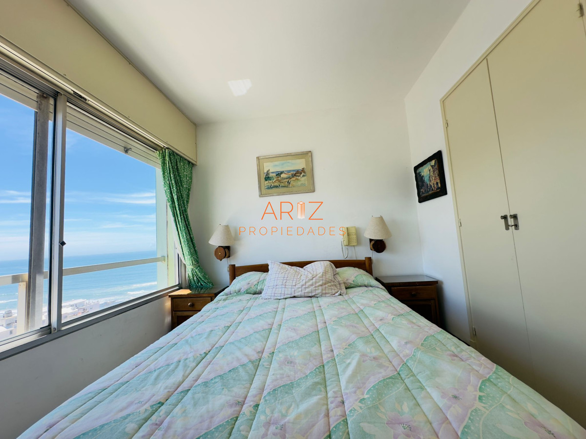 Apartamento ID.2417 -  Apartamento en venta, 1 dormitorio, peninsula con garage Punta del este.
