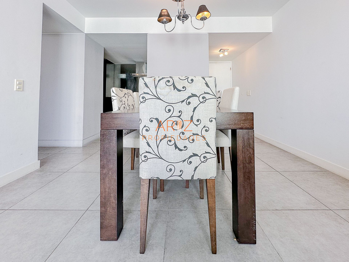 Apartamento ID.2352 - VENTA, apartamento de1dormitorio y medio en Torre YOO Punta.