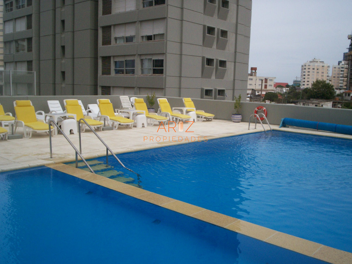 Apartamento ID.2482 - Venta y alquiler de apartamento zona Playa brava 3 DORMITORIOS TODOS LOS SERVICIOS