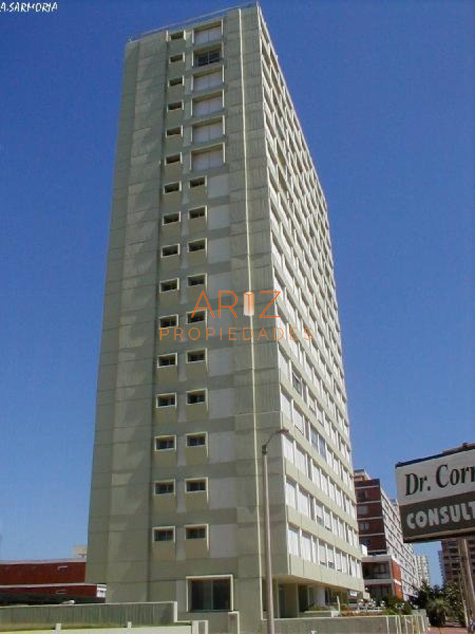 Apartamento ID.2482 - Venta y alquiler de apartamento zona Playa brava 3 DORMITORIOS TODOS LOS SERVICIOS