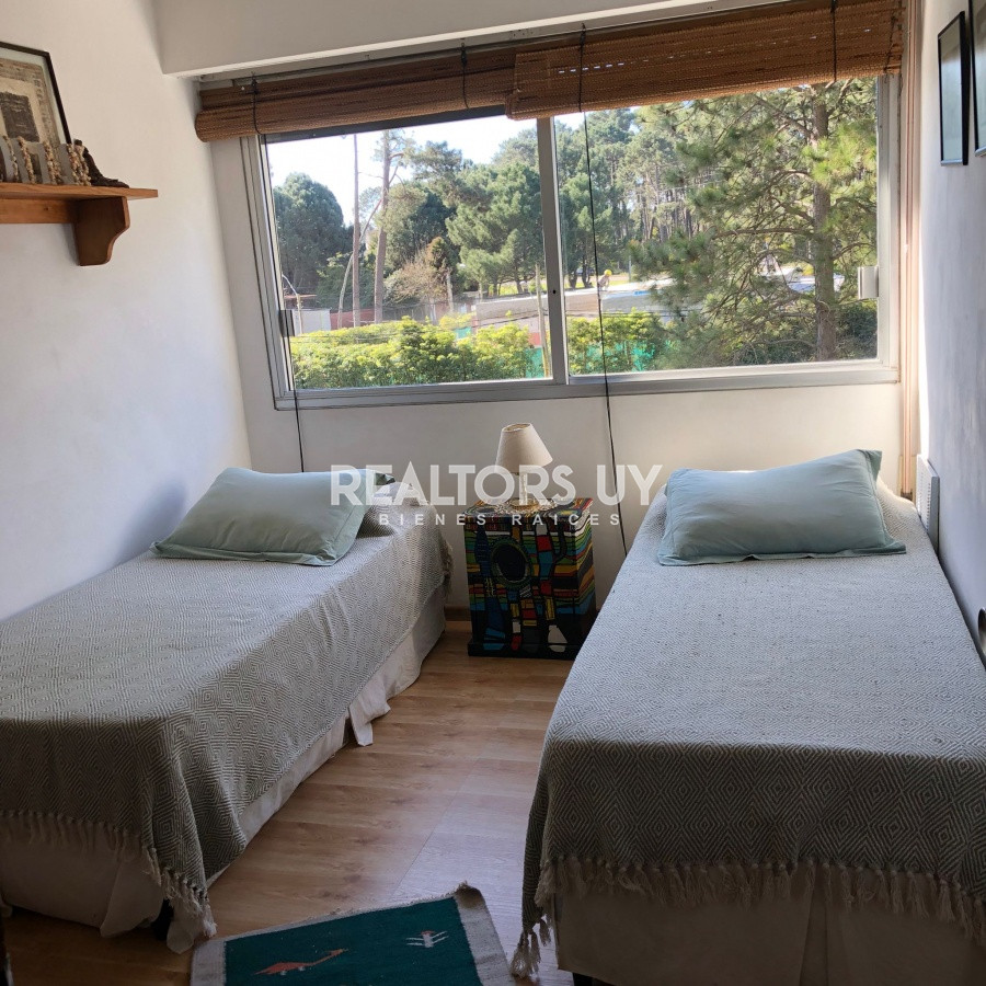 Apartamento ID.121 -  Apartamento en Venta , 3 dormitorios en  Punta del Este