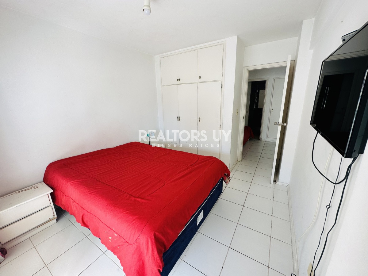 Apartamento ID.483 - Alquiler y venta de apartamento de 1 dormitorio y medio en Punta del Este