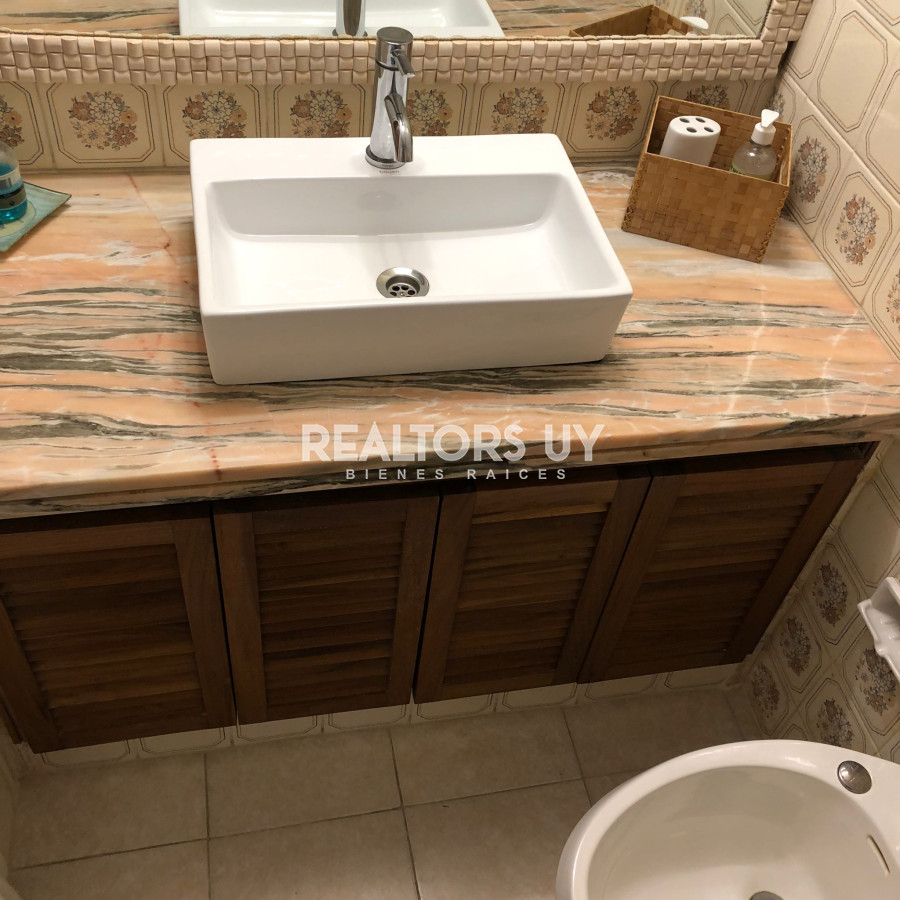 Apartamento ID.121 -  Apartamento en Venta , 3 dormitorios en  Punta del Este