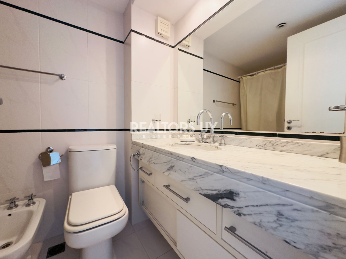 Apartamento ID.368 - Apartamento de dos dormitorios en venta en Punta del Este