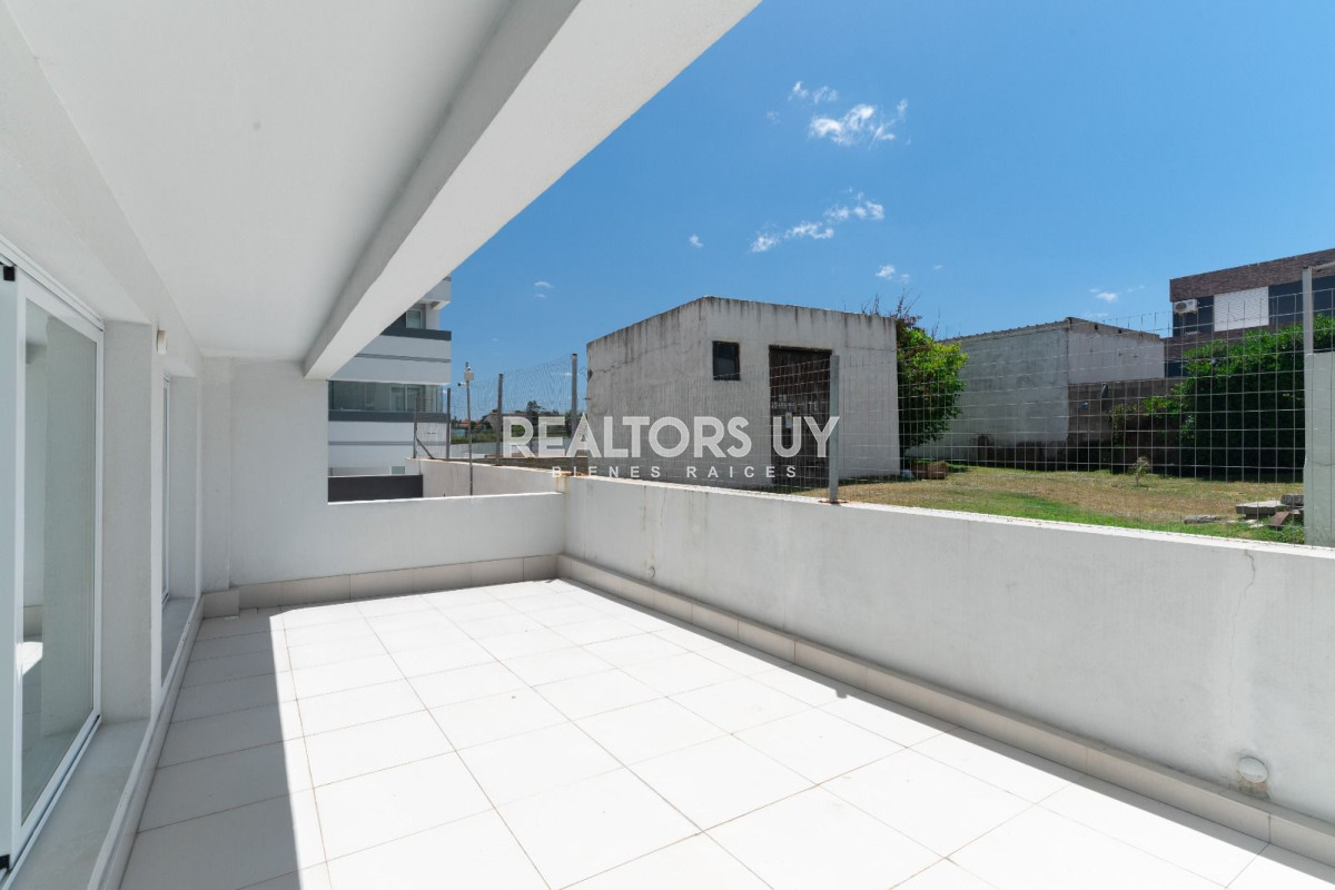 Apartamento ID.369 - Apartamento en venta, 3 suites. Edificio Horizonte. Playa Mansa, Punta del Este