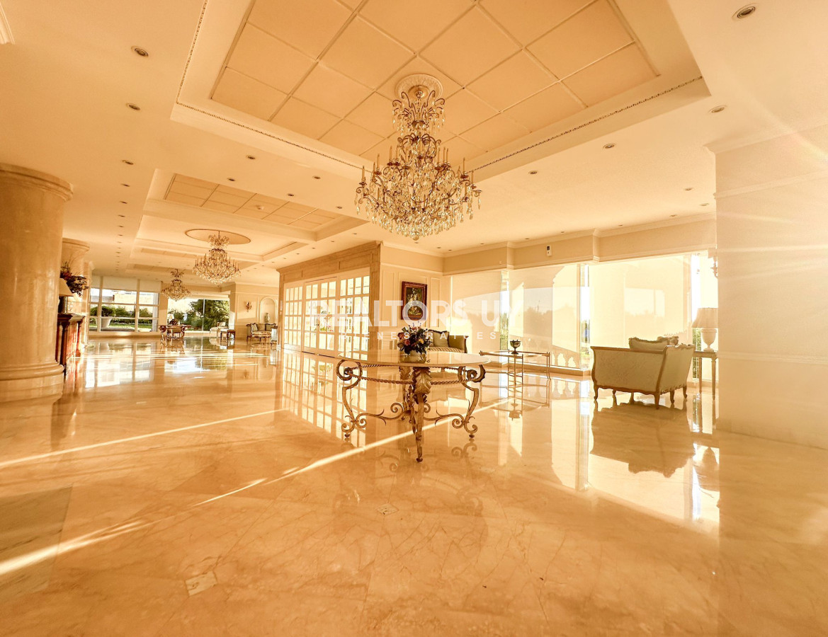 Apartamento ID.334 - Venta de apartamento de tres dormitorios en Coral Tower, Punta del Este.