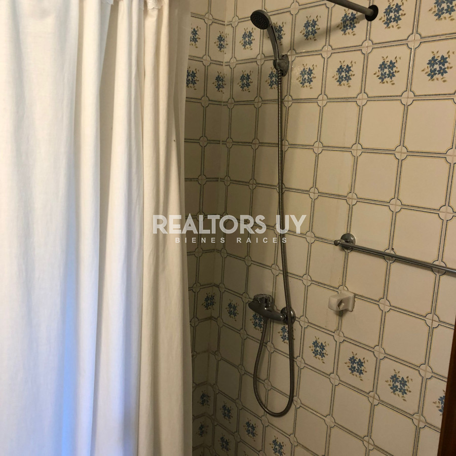 Apartamento ID.121 -  Apartamento en Venta , 3 dormitorios en  Punta del Este