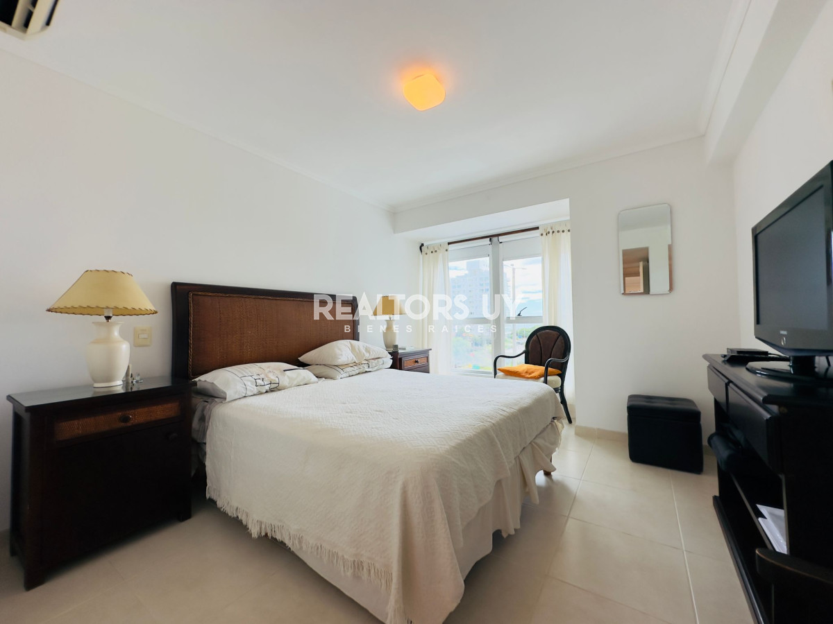 Apartamento ID.368 - Apartamento de dos dormitorios en venta en Punta del Este