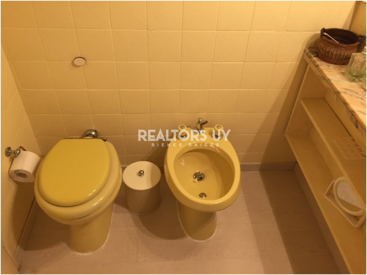 Apartamento ID.124 - Apartamento en venta de 3 d y dep en Punta del Este