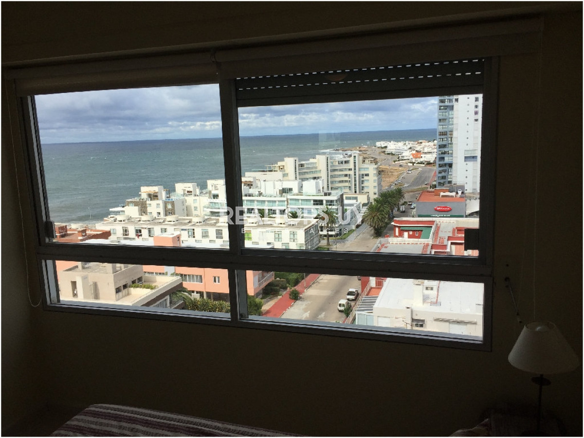 Apartamento ID.124 - Apartamento en venta de 3 d y dep en Punta del Este
