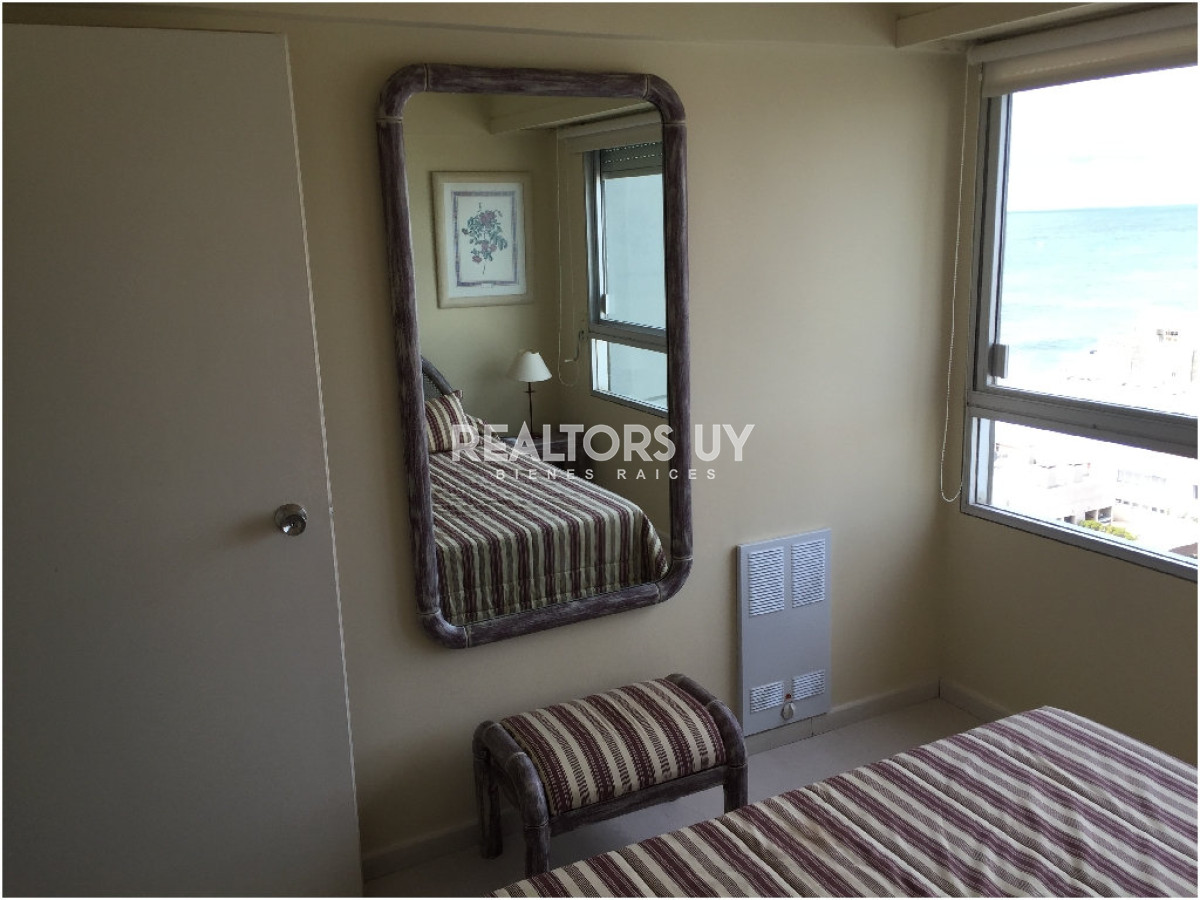 Apartamento ID.124 - Apartamento en venta de 3 d y dep en Punta del Este