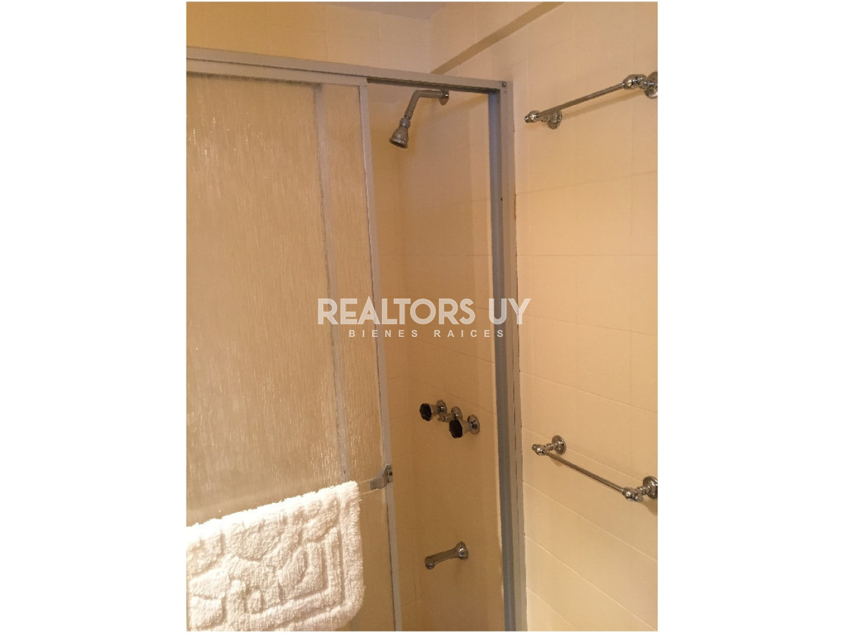 Apartamento ID.124 - Apartamento en venta de 3 d y dep en Punta del Este
