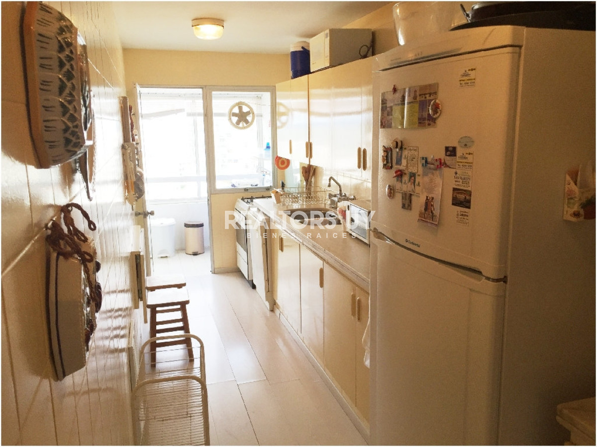 Apartamento ID.124 - Apartamento en venta de 3 d y dep en Punta del Este