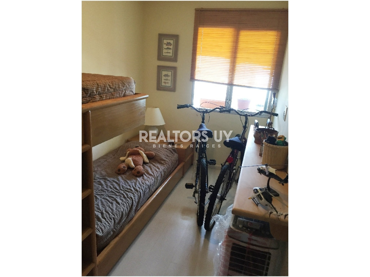 Apartamento ID.124 - Apartamento en venta de 3 d y dep en Punta del Este