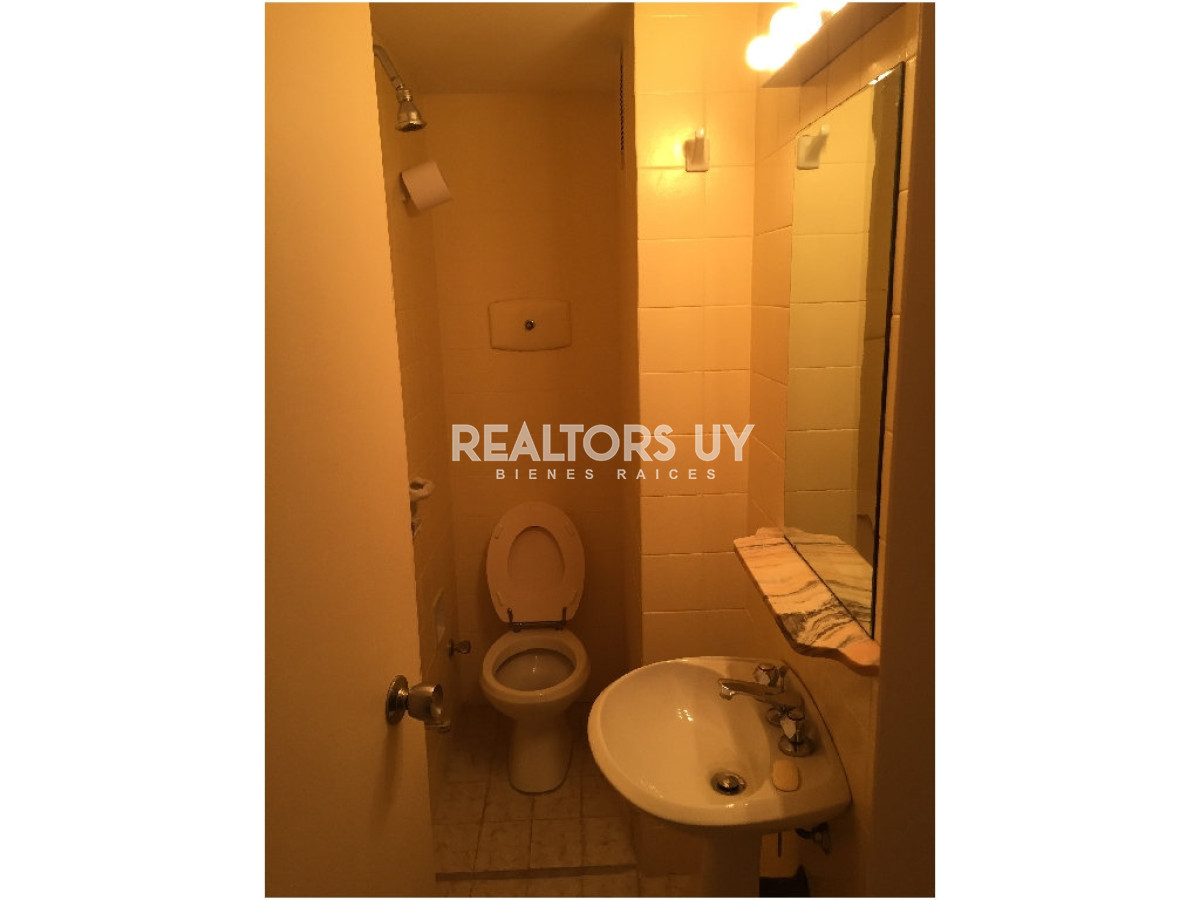 Apartamento ID.124 - Apartamento en venta de 3 d y dep en Punta del Este