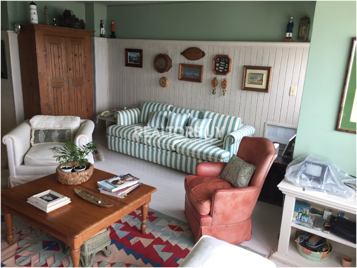 Apartamento ID.124 - Apartamento en venta de 3 d y dep en Punta del Este