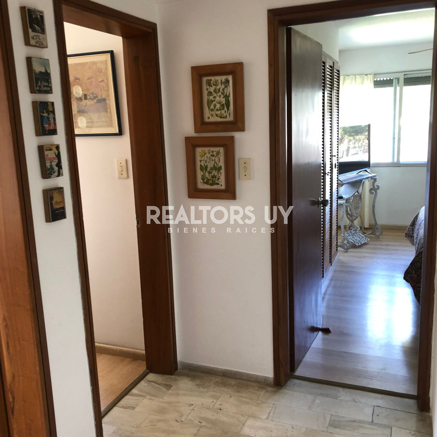 Apartamento ID.121 -  Apartamento en Venta , 3 dormitorios en  Punta del Este