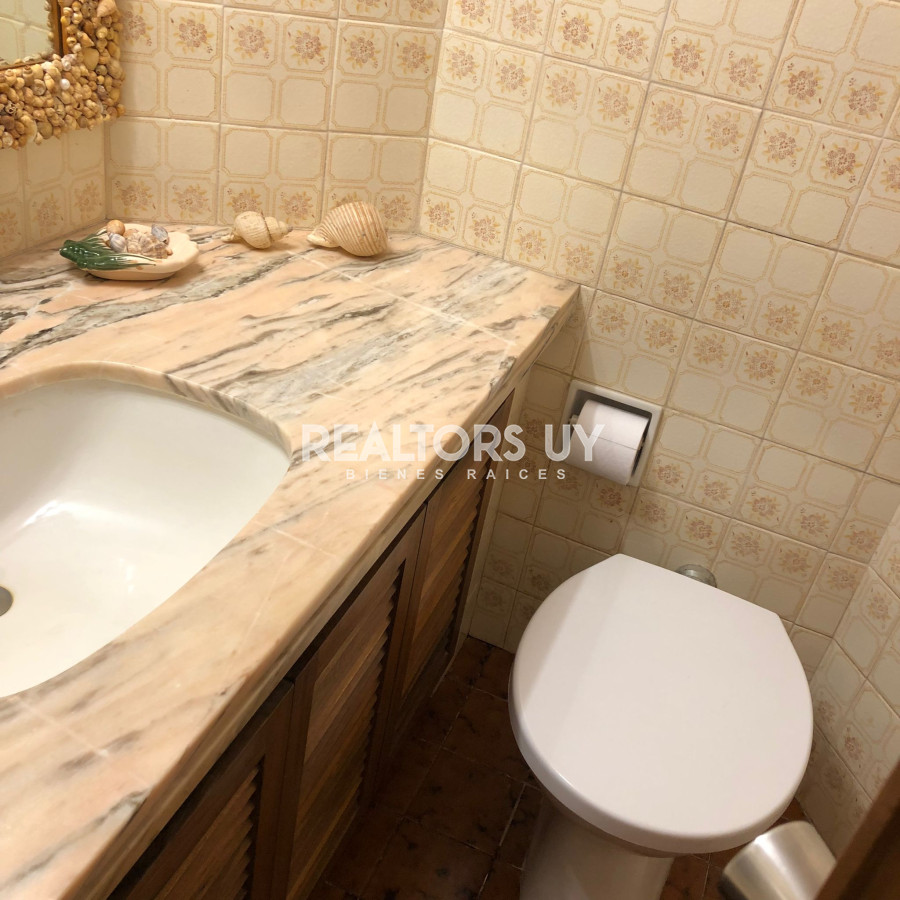 Apartamento ID.121 -  Apartamento en Venta , 3 dormitorios en  Punta del Este