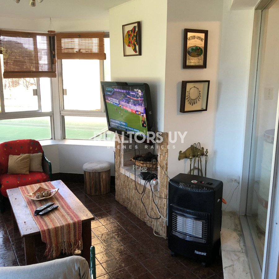 Apartamento ID.121 -  Apartamento en Venta , 3 dormitorios en  Punta del Este