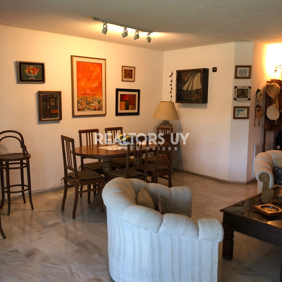 Apartamento ID.121 -  Apartamento en Venta , 3 dormitorios en  Punta del Este