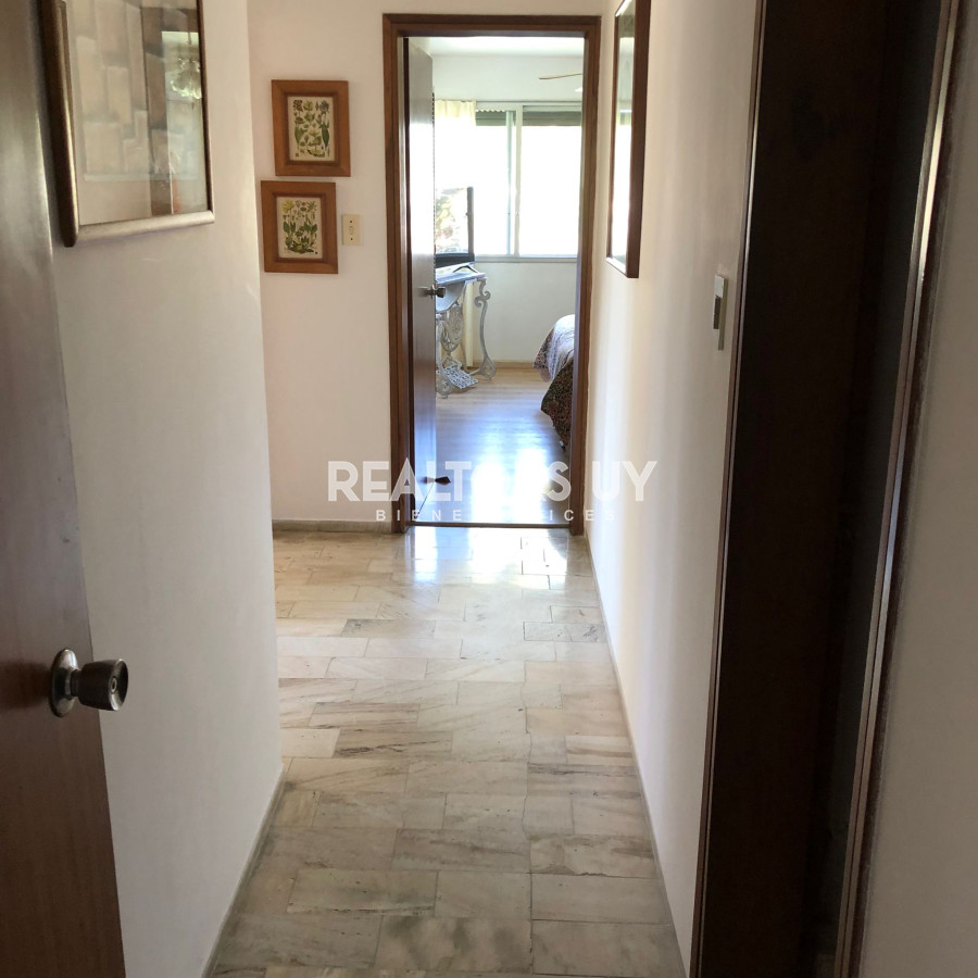 Apartamento ID.121 -  Apartamento en Venta , 3 dormitorios en  Punta del Este