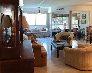 Apartamento en Venta , 3 dormitorios en  Punta del Este