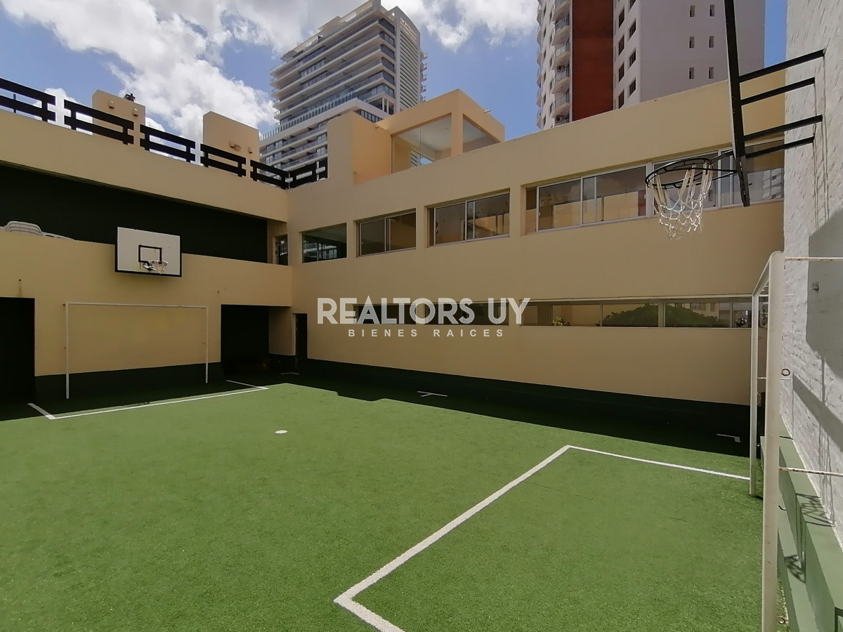 Apartamento ID.483 - Alquiler y venta de apartamento de 1 dormitorio y medio en Punta del Este
