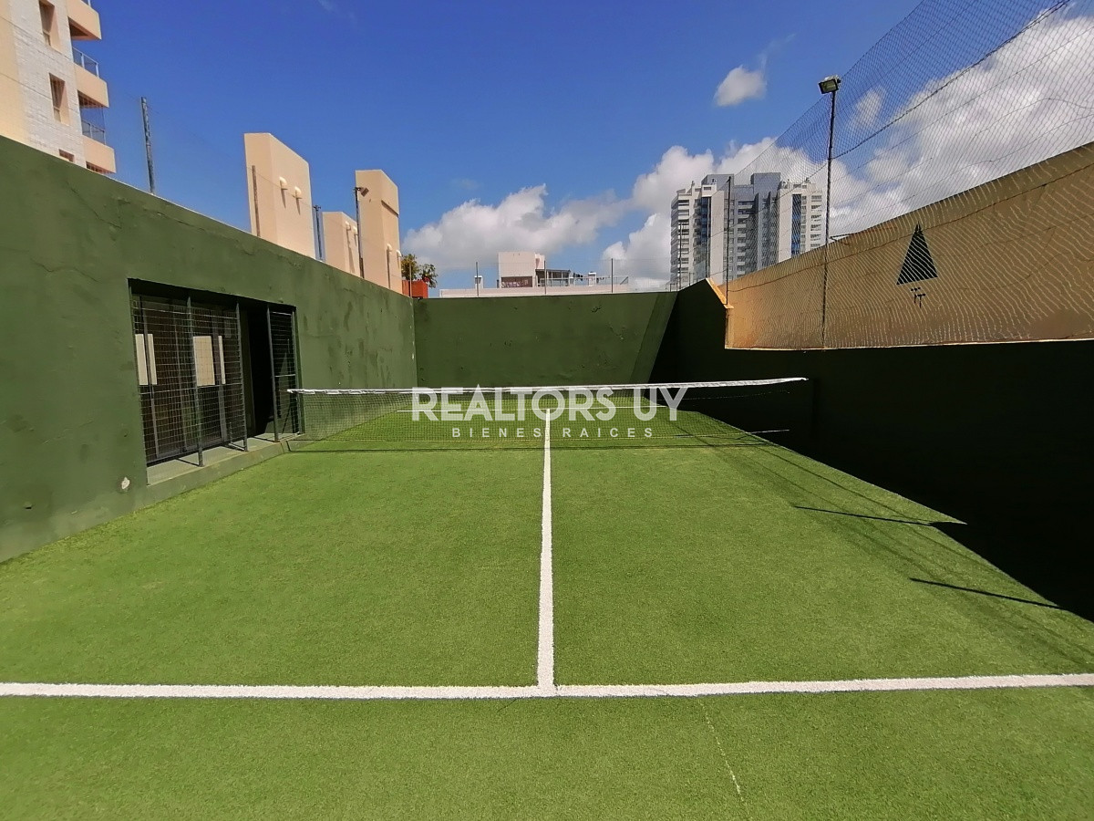 Apartamento ID.483 - Alquiler y venta de apartamento de 1 dormitorio y medio en Punta del Este