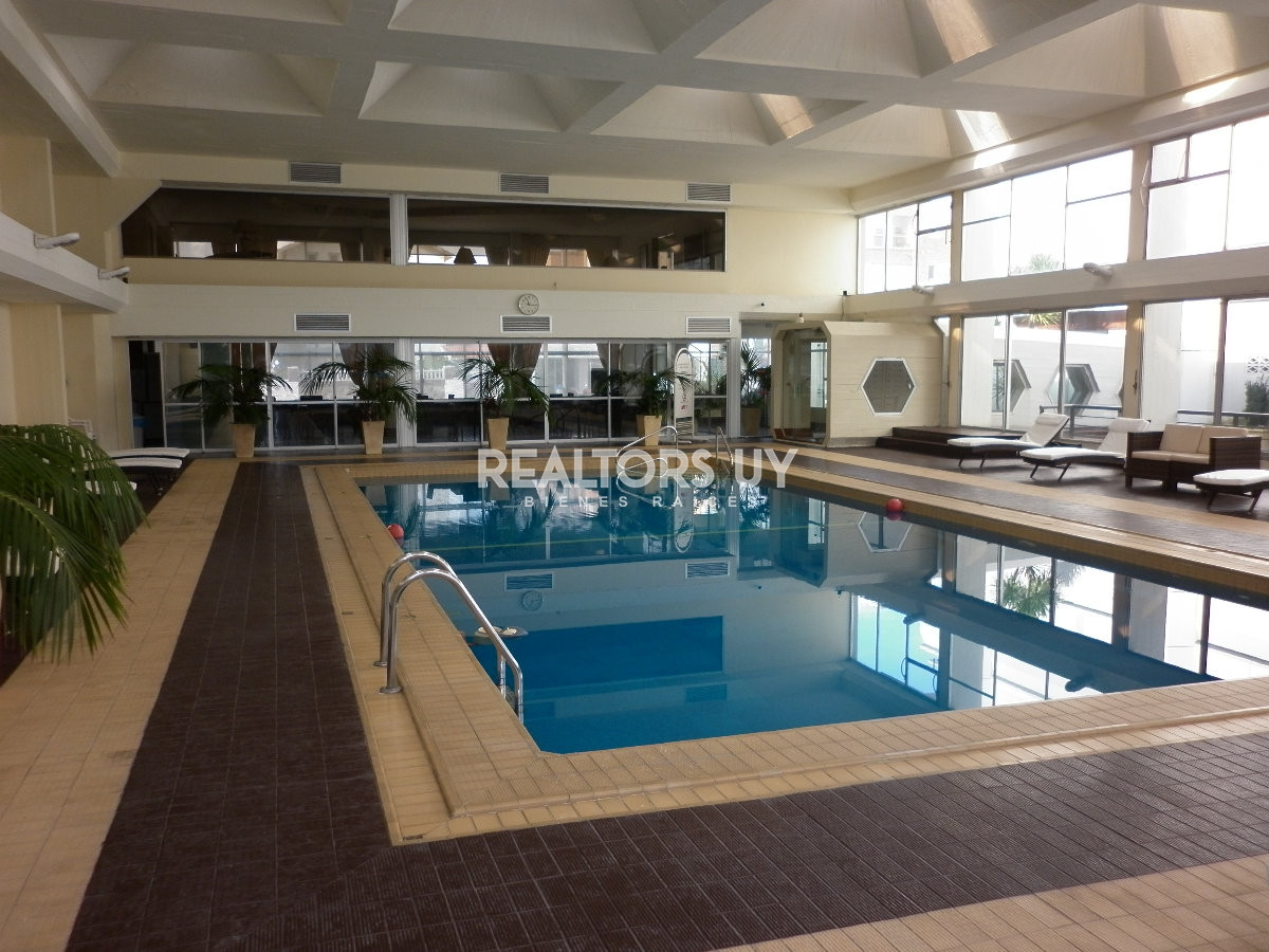 Apartamento ID.124 - Apartamento en venta de 3 d y dep en Punta del Este